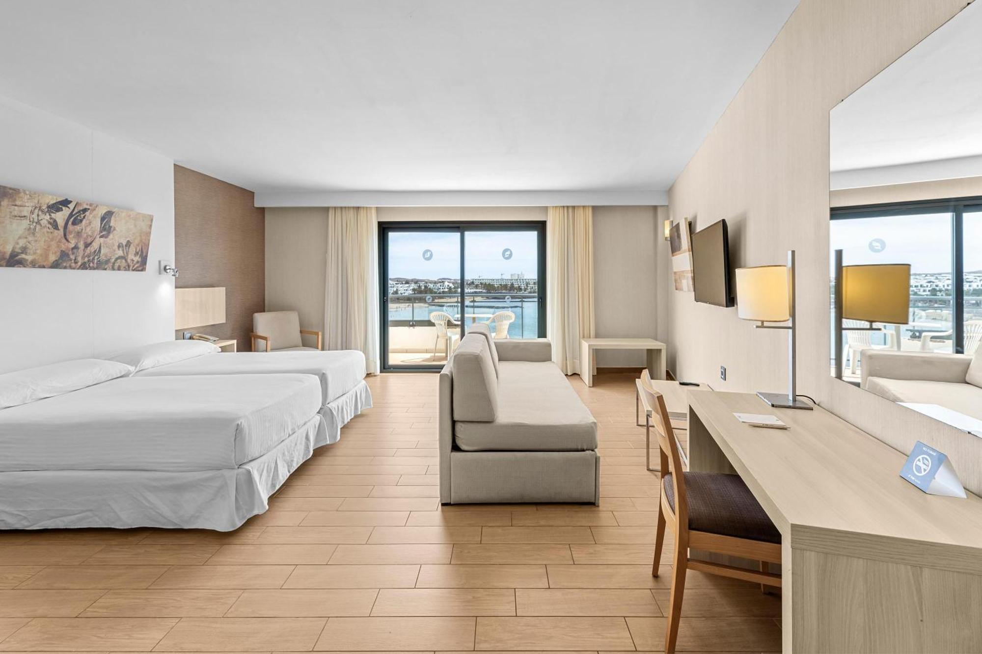 Thb Lanzarote Beach Коста-Тегисе Экстерьер фото