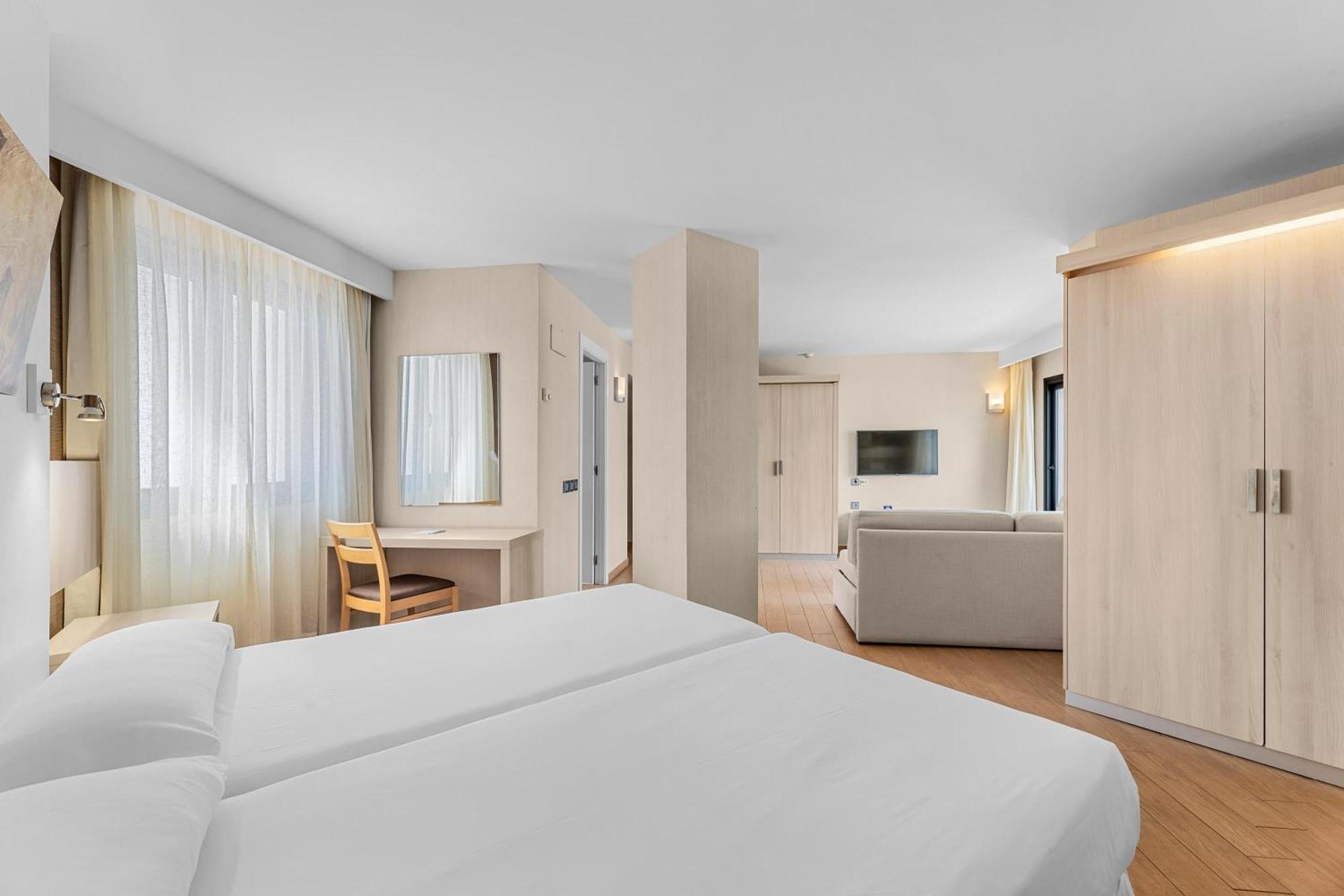 Thb Lanzarote Beach Коста-Тегисе Экстерьер фото