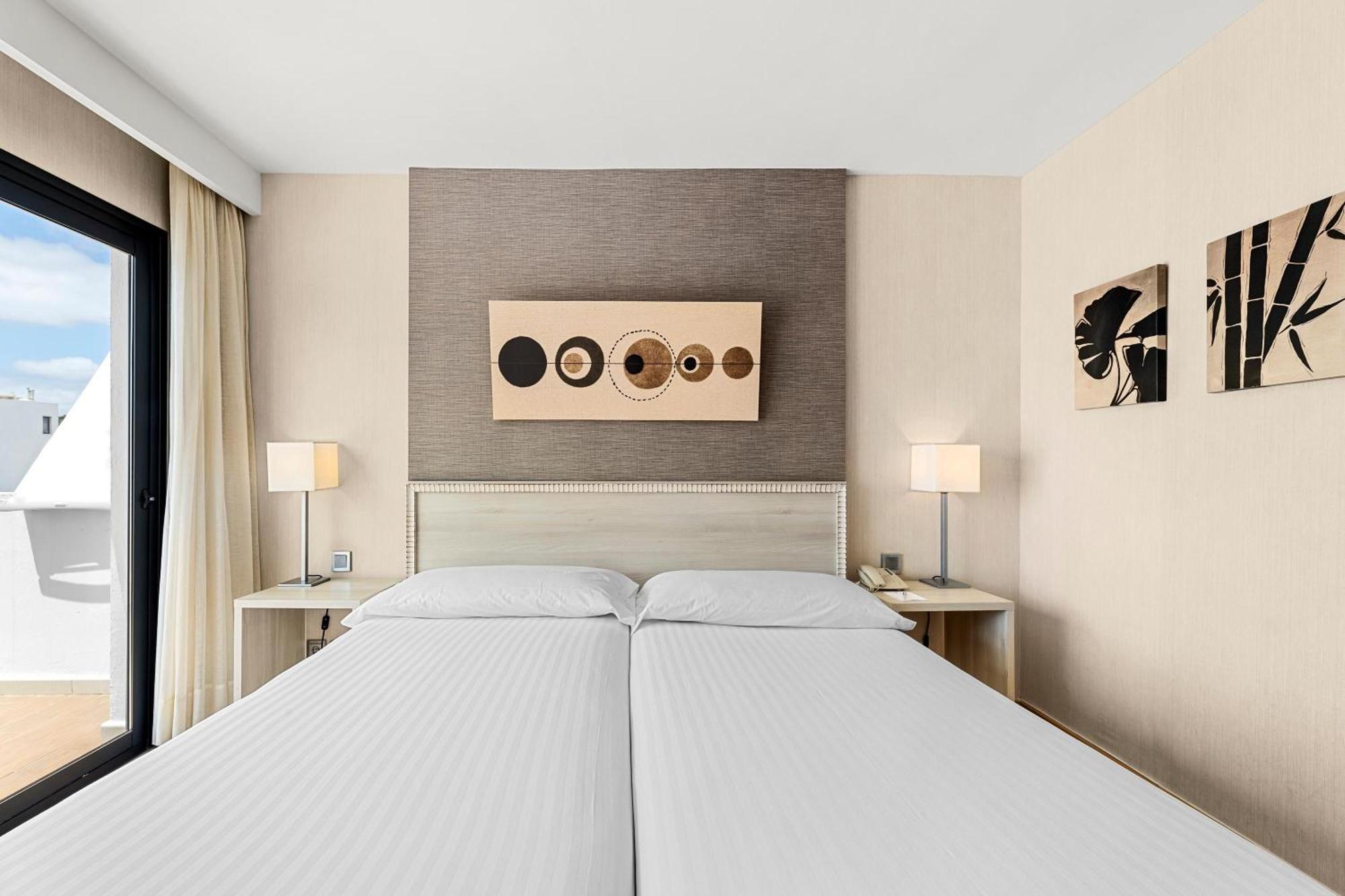 Thb Lanzarote Beach Коста-Тегисе Экстерьер фото